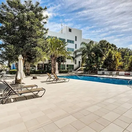 Sunnyvillas 1 Bedroom Swimming Pool Cor Protaras