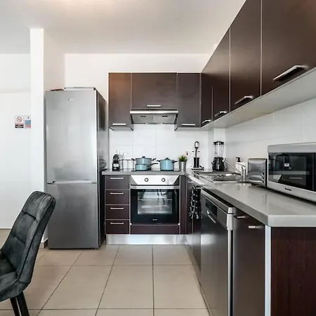 Sunnyvillas 1 Bedroom Swimming Pool Cor Protaras